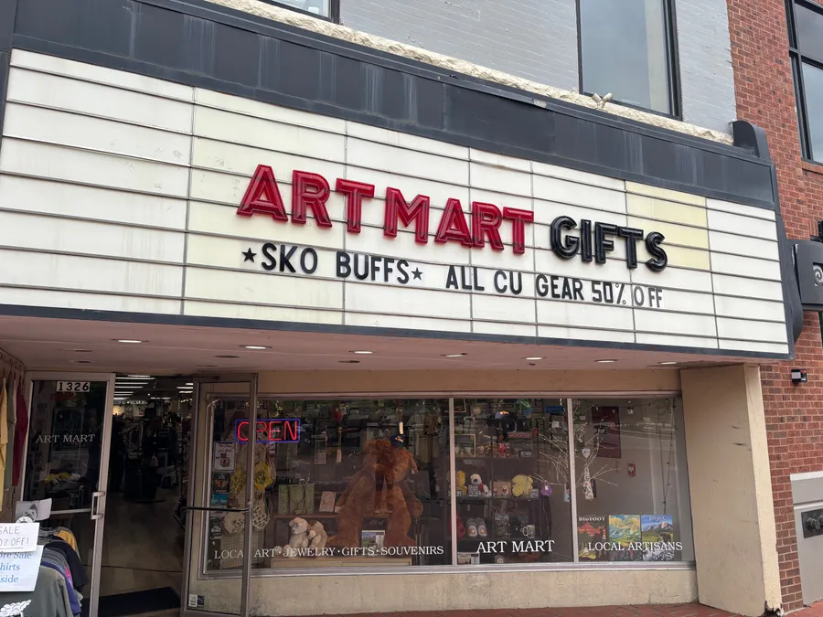 Art Mart